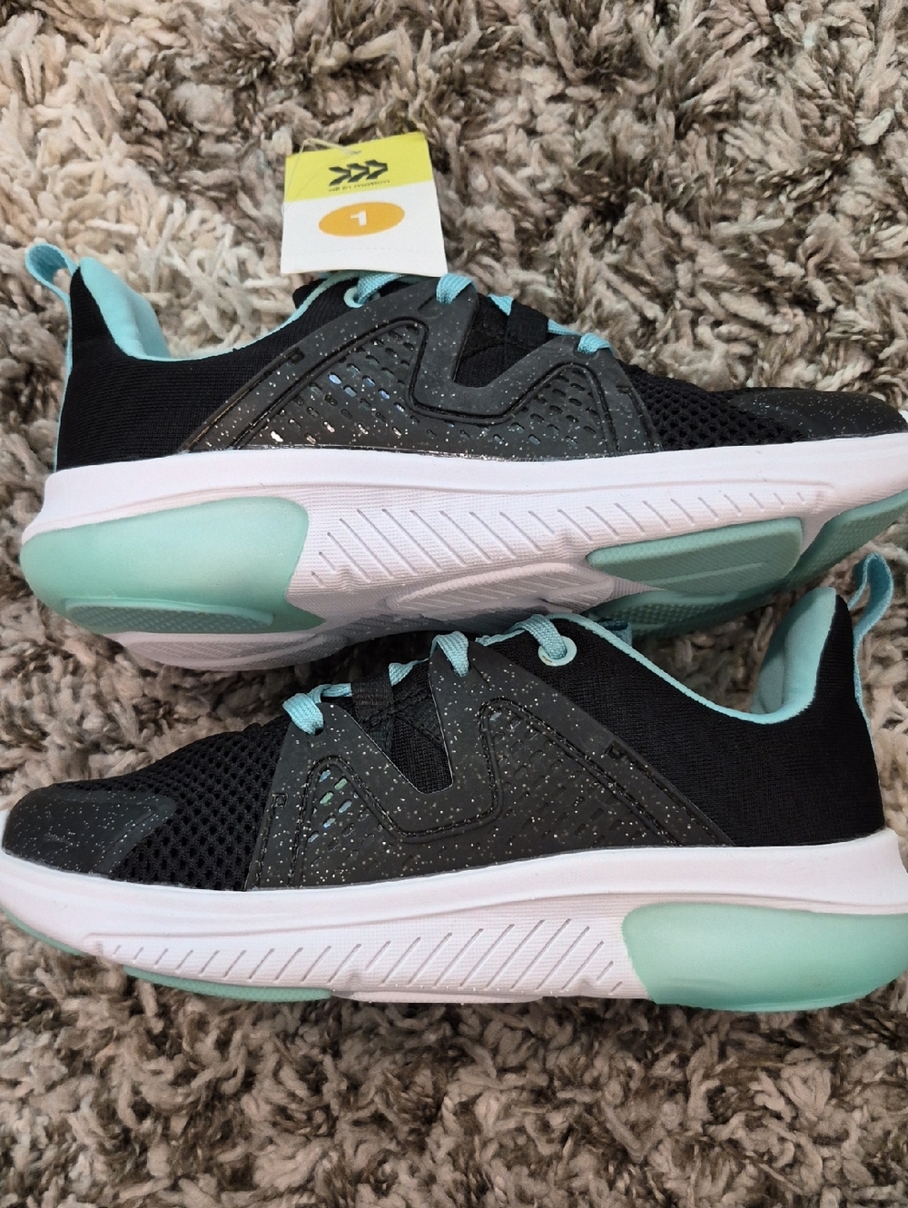 all in motion Girls Sneakers - Picture 3 of 6
